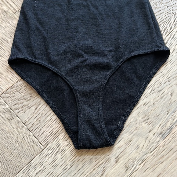Wilfred Free bodysuit in XXS - Picture 2 of 3